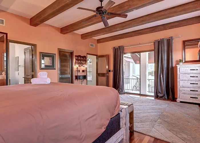 Holiday home Spectacular 5 Bdrm Wpool And Views *
