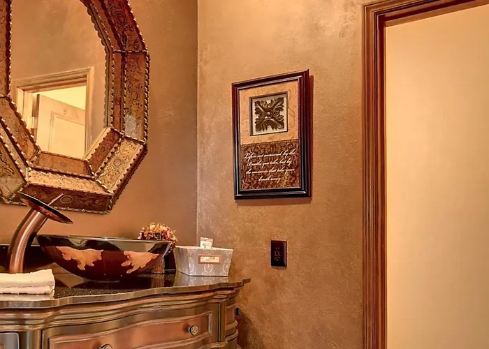 Spectacular 5 Bdrm Wpool And Views