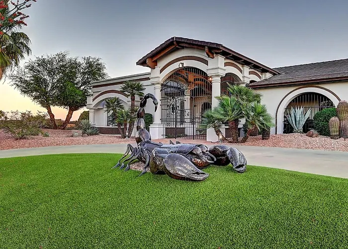Spectacular 5 Bdrm Wpool And Views *